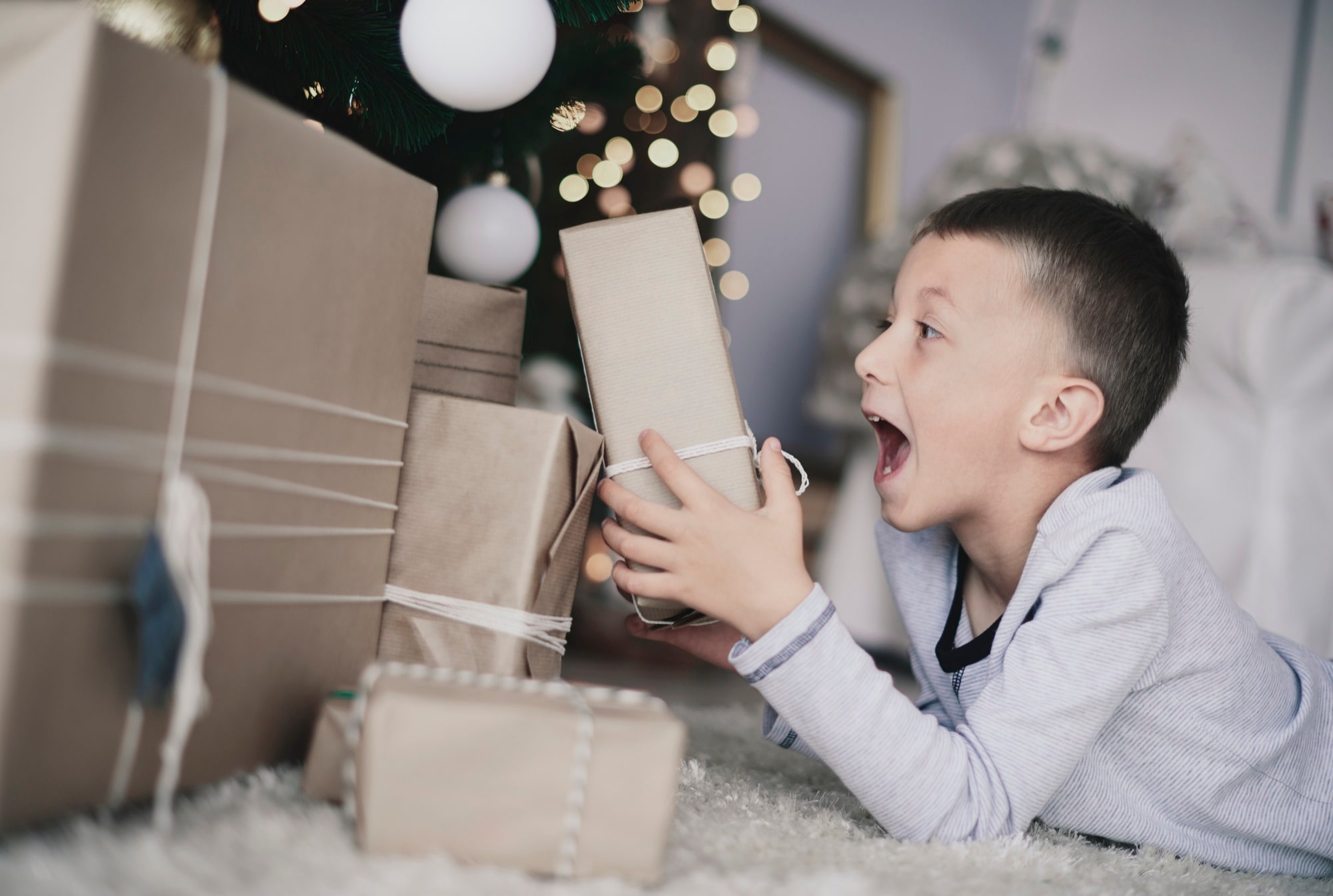 You are currently viewing Toys Galore: 75+ Gift Ideas for Boys That Will Keep Them Entertained!