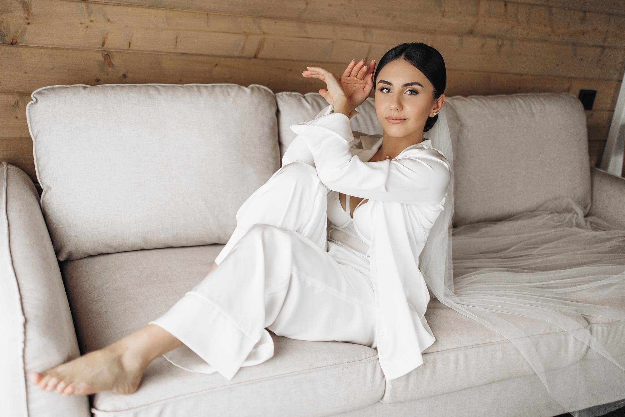 Give the Gift of Coziness: The Most Comfortable Loungewear Clothes for Women