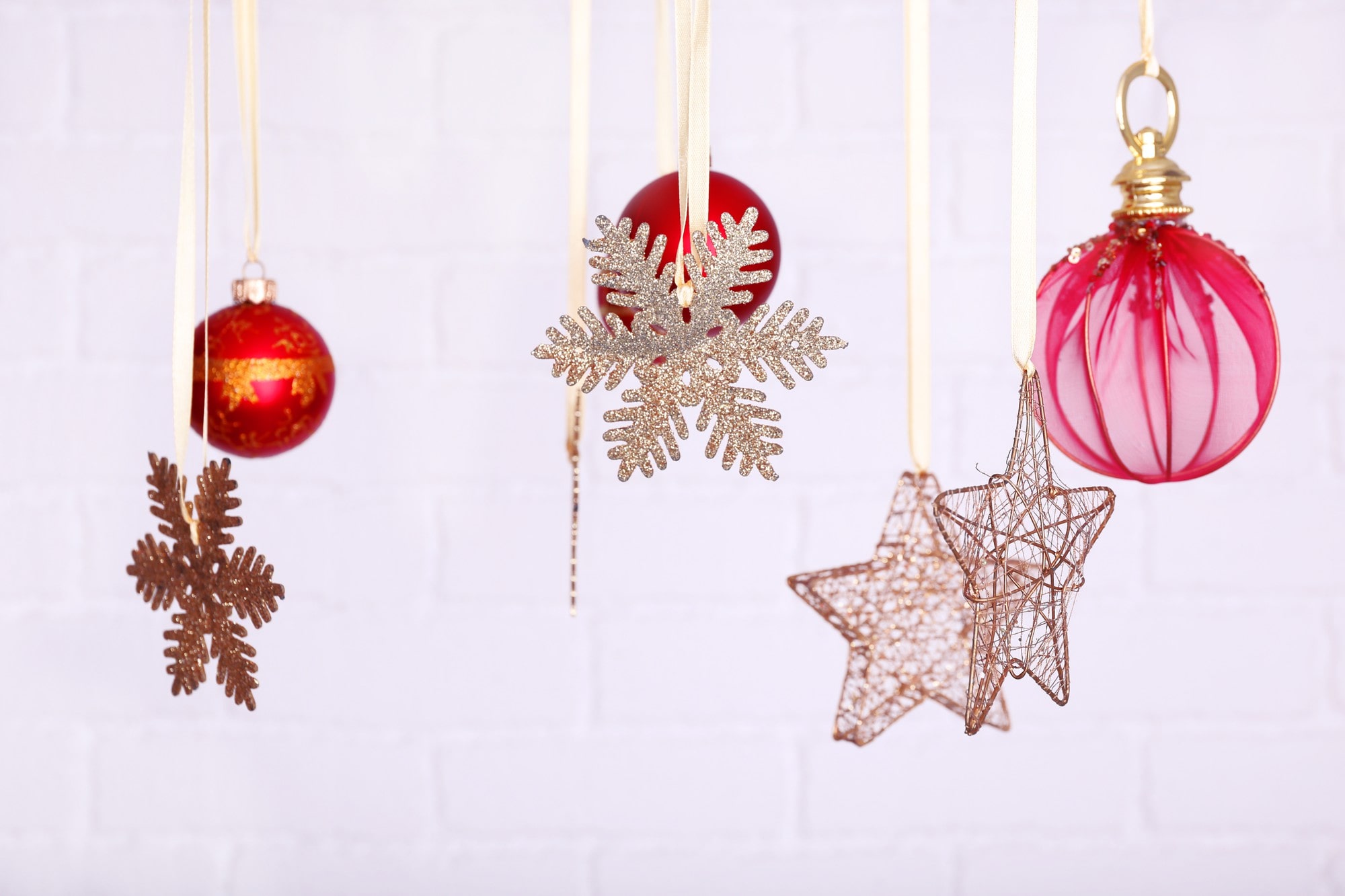 Festive Christmas Decor Ideas to Bring Joy to Your Living Room